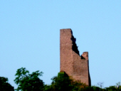 Der Burgfried der Burgruine Coraidelstein